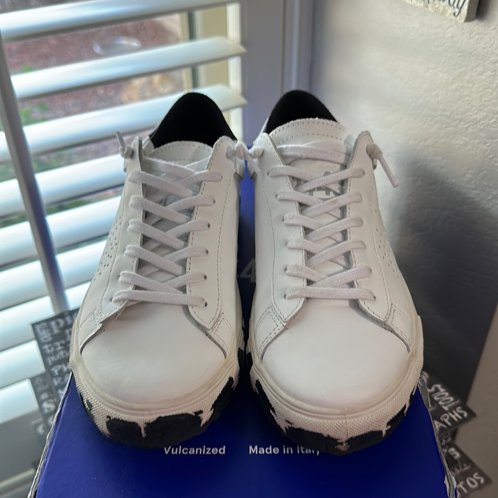P448 Sneakers in white leather size 36.